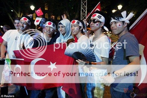 [Image: watermarked-9522bd1a6f1635_zpse08982c4.jpg]