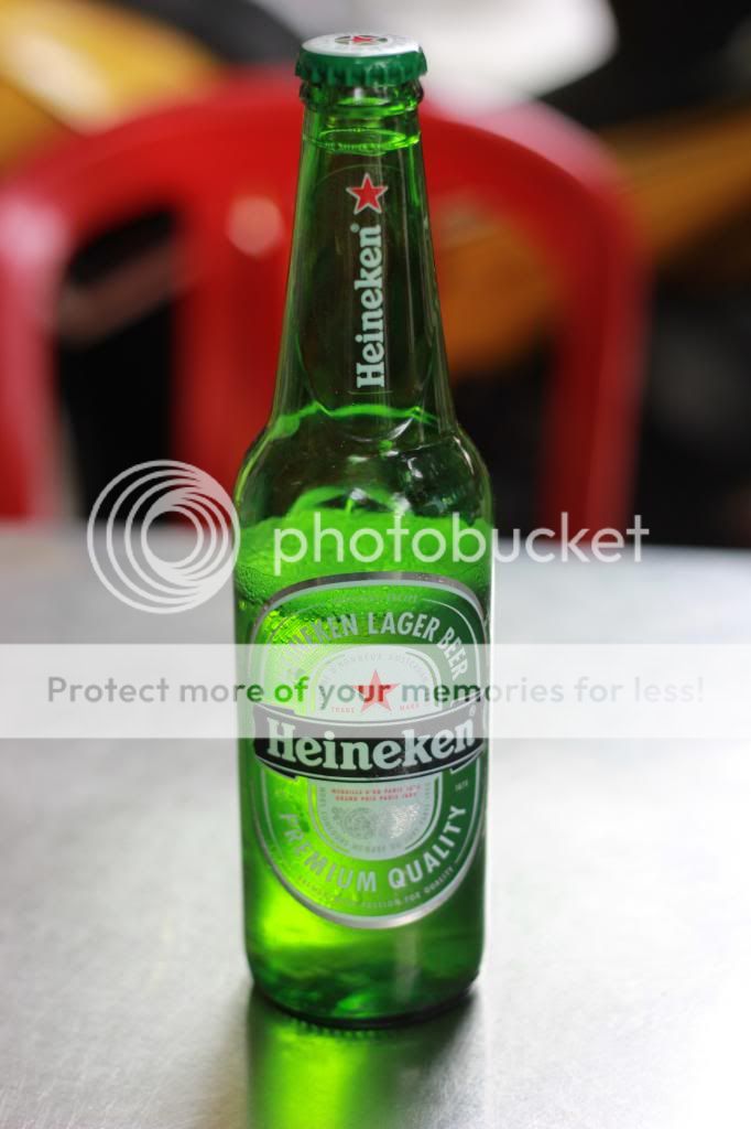 --- HCM : Chai Heniken Có Vật Thể Lạ ... 18/6/2013 ... --- - 2